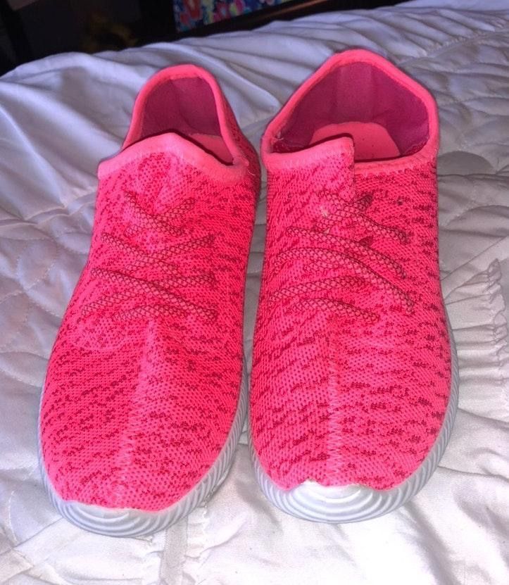 neon pink tennis shoes