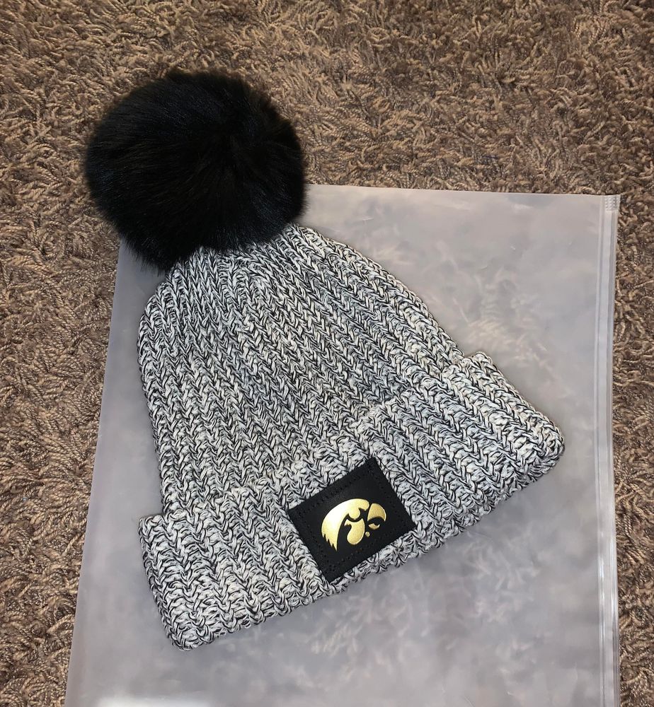 love your melon hawkeye hat