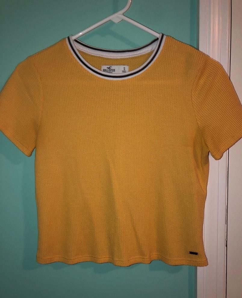 hollister yellow top