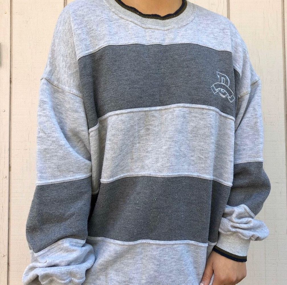 Vintage Bugle Boy Crewneck Stripe Sweater Long Sleeve Sweatshirt In Charcoal Gray Colorblock Pattern Curtsy Vintage Bugle Boy Crewneck Stripe Sweater Long Sleeve Sweatshirt In Charcoal Gray Colorblock Pattern Curtsy