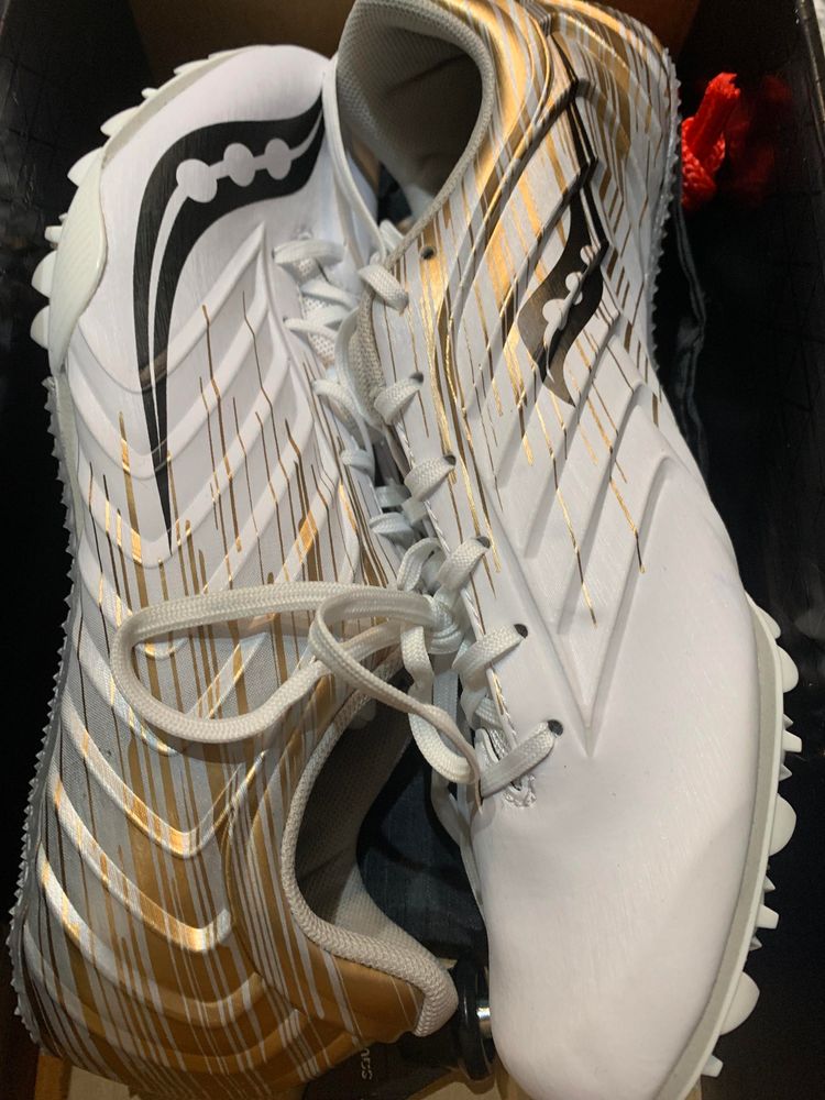 track and field sprint spikes
