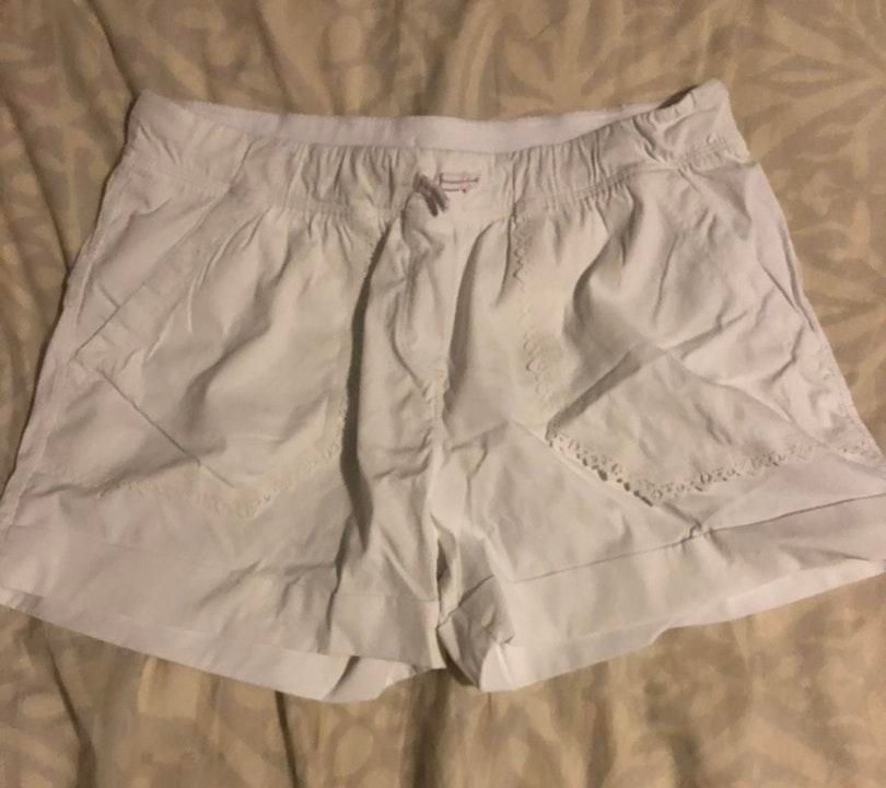 white ivivva shorts