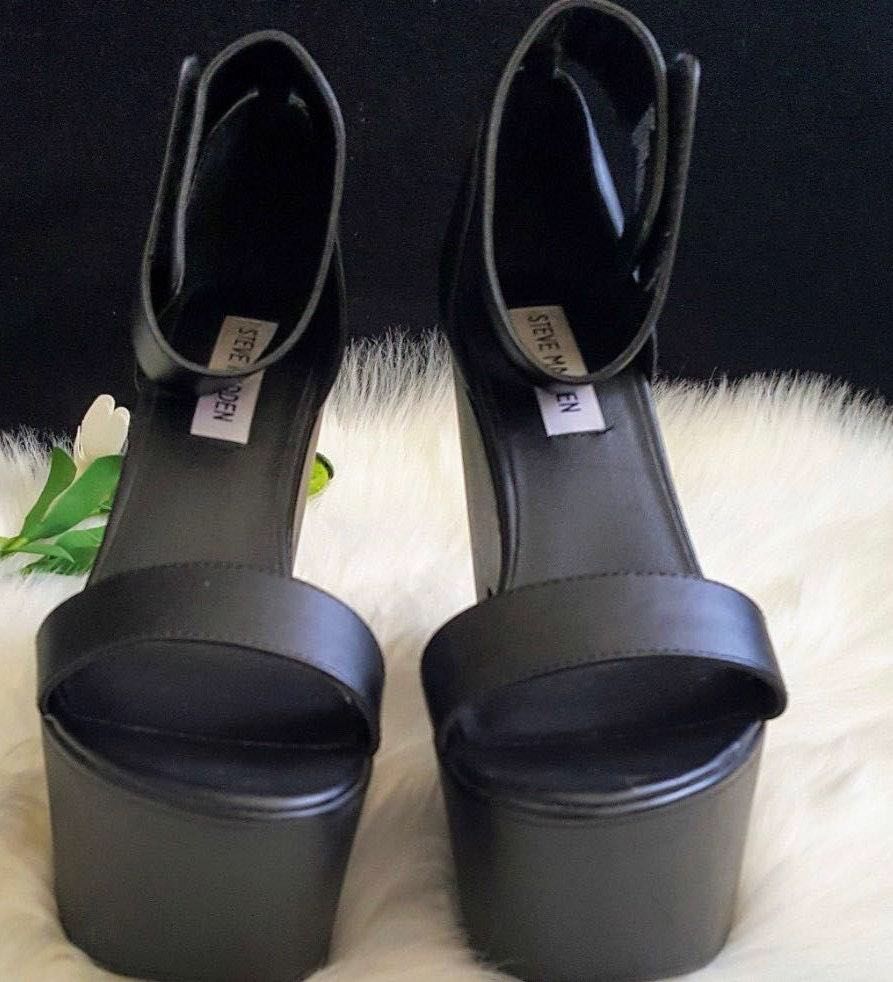 steve madden chunky platform sandals