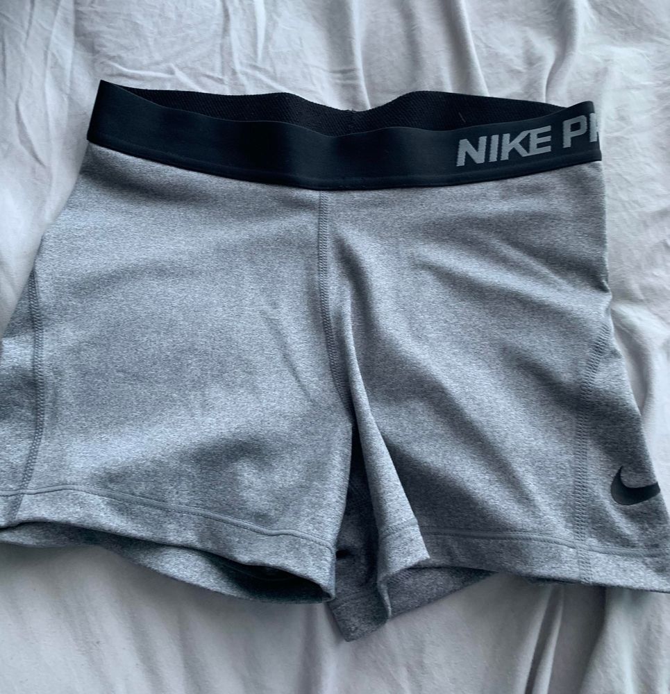 gray nike pros