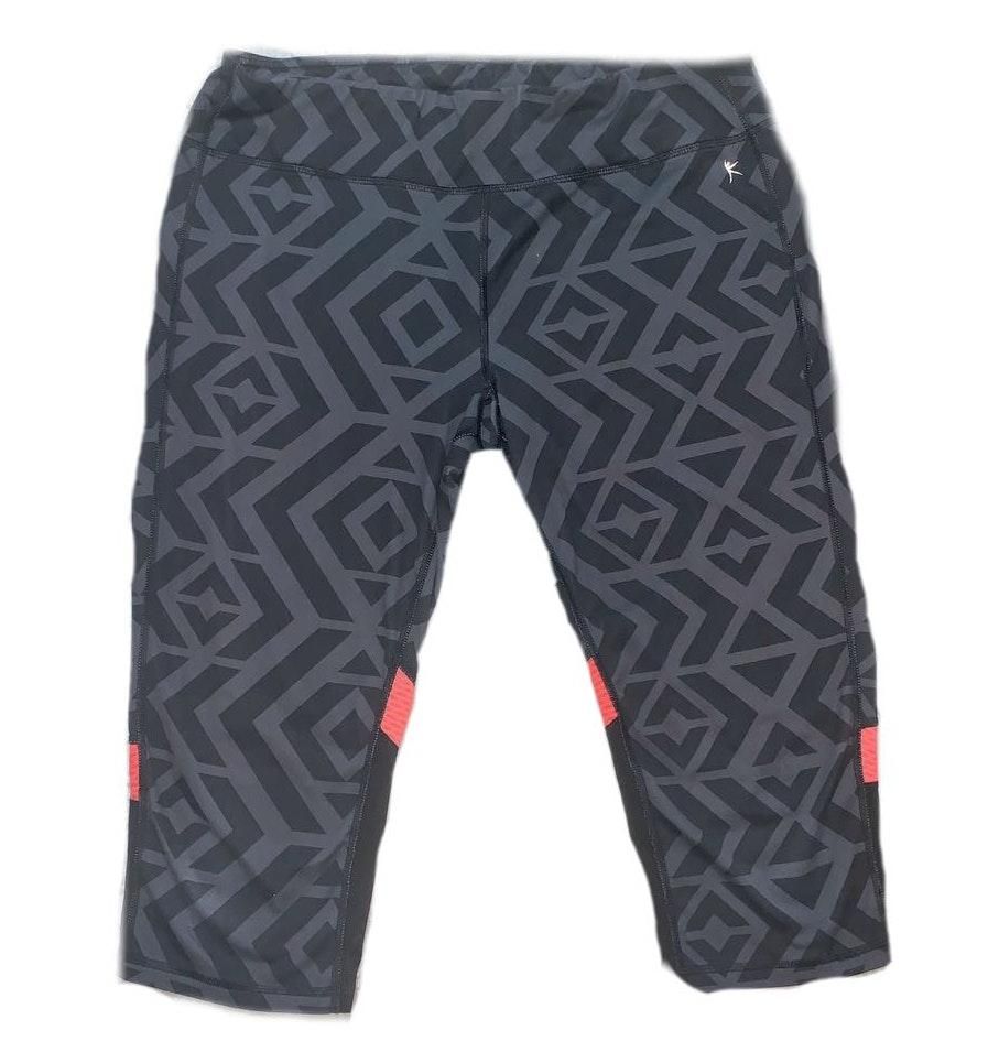 danskin now capris xl