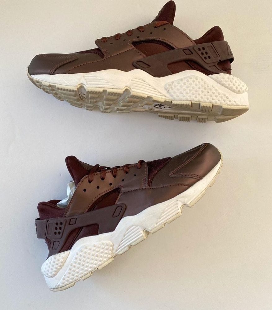 nike huarache mahogany