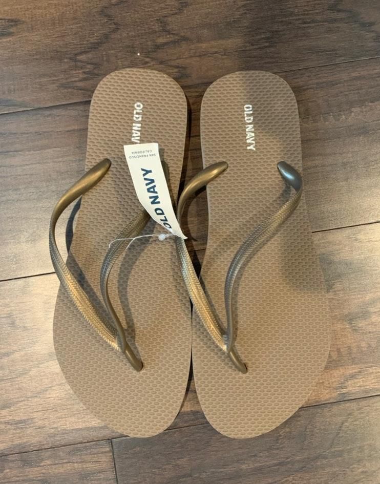 old navy gold flip flops