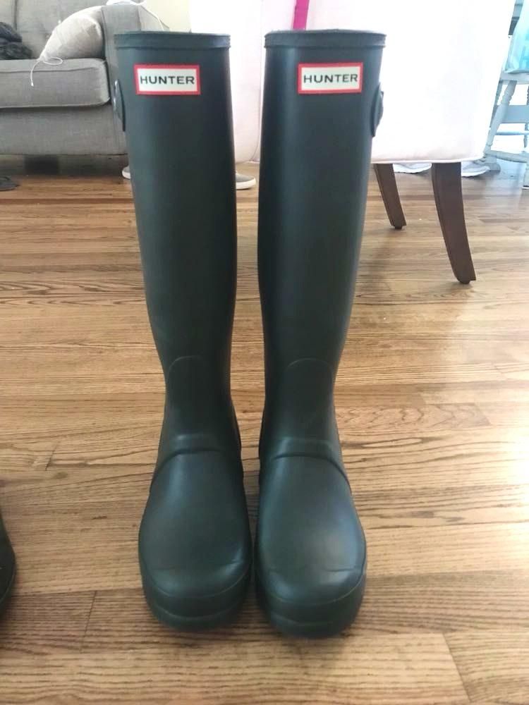 hunter dark olive rain boots
