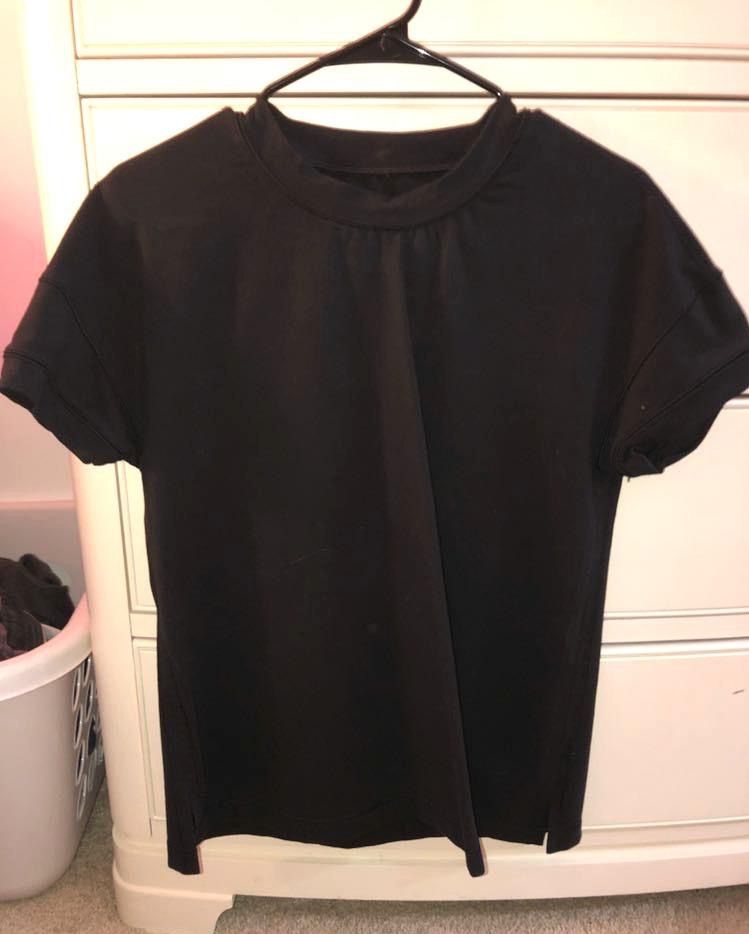 lululemon short sleeve hoodie