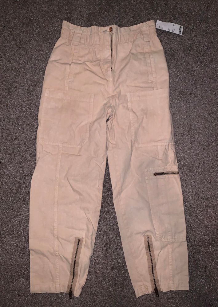 urban outfitters pink cargo pants