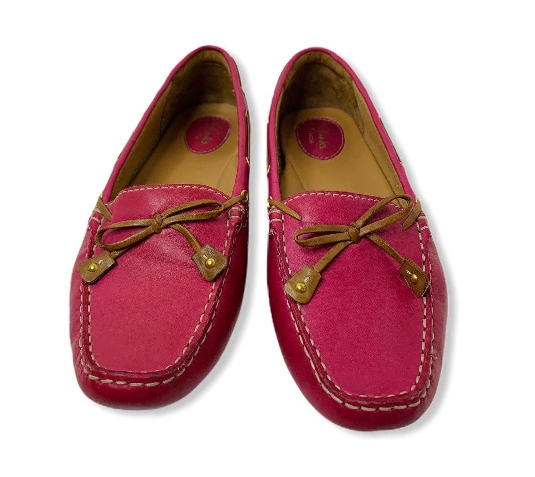 clarks pink loafers