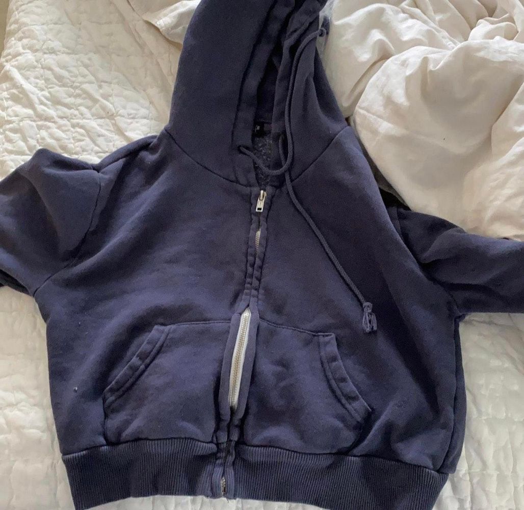 zip up hoodie brandy melville