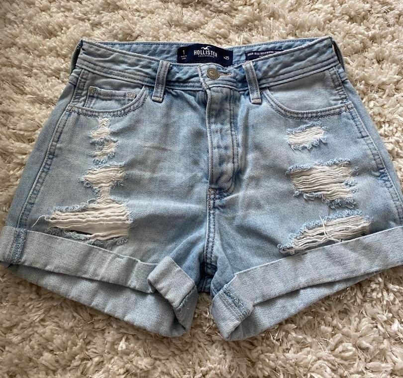 hollister high rise boyfriend shorts