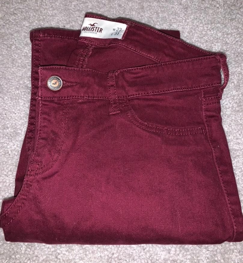 hollister burgundy jeans