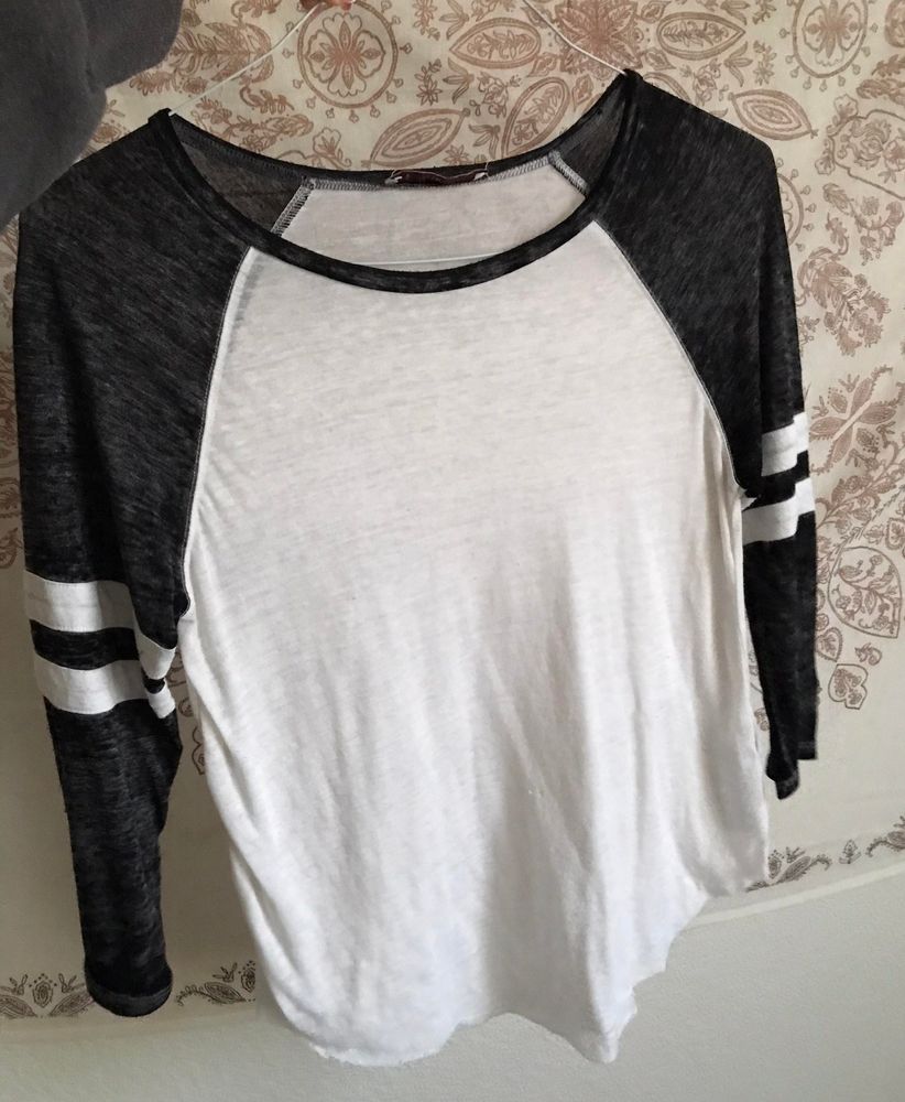 hollister baseball tee