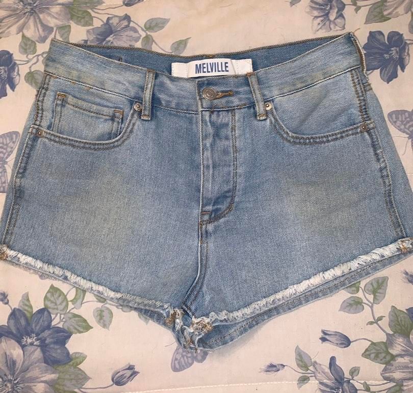 Brandy Melville Jean Shorts Curtsy