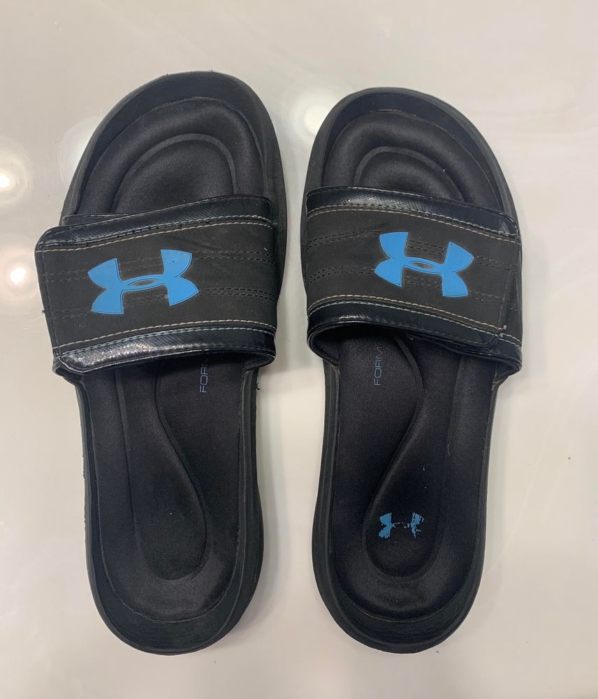 under armour cushioned slides