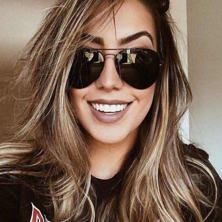 black oversized ray ban aviators