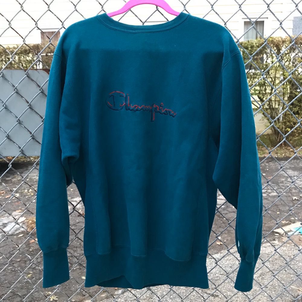 Champion velvet sweater xl Outlet