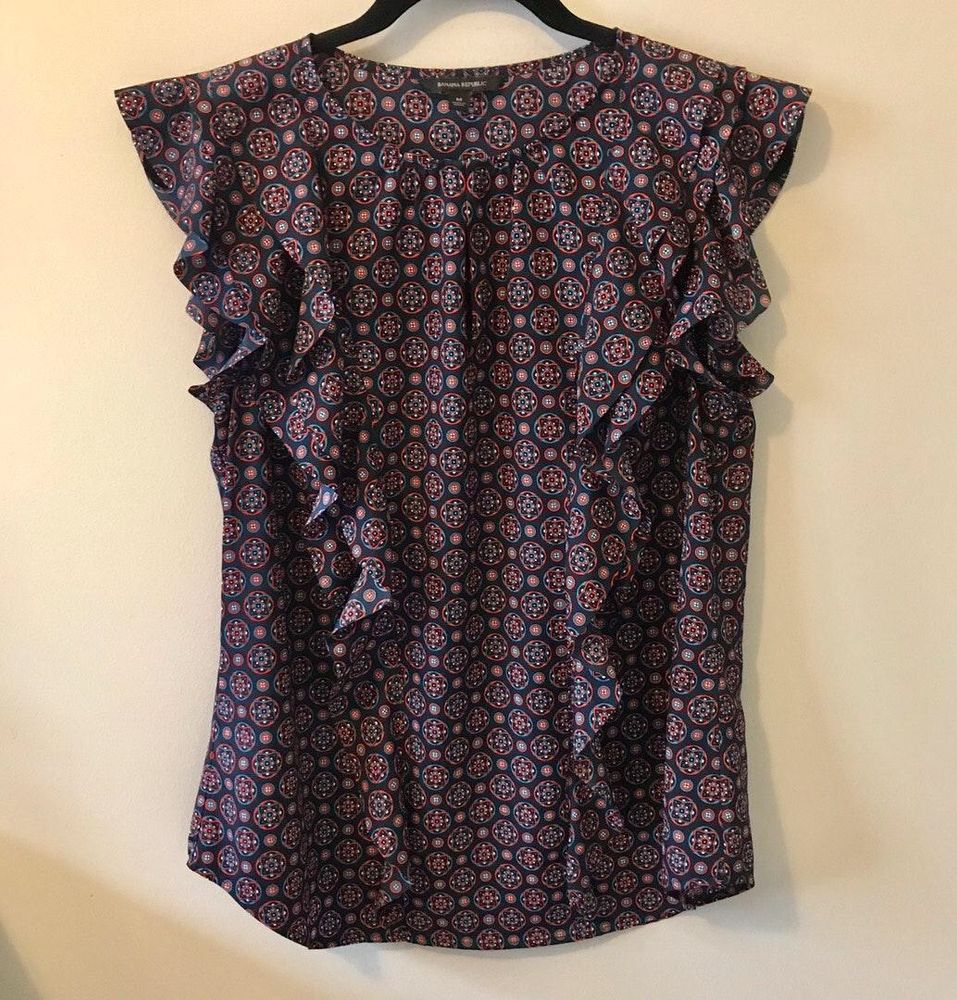 ruffle clasp front top