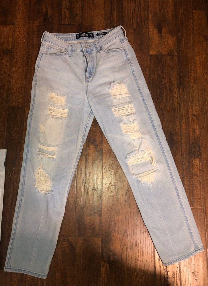 hollister ultra high rise mom jeans