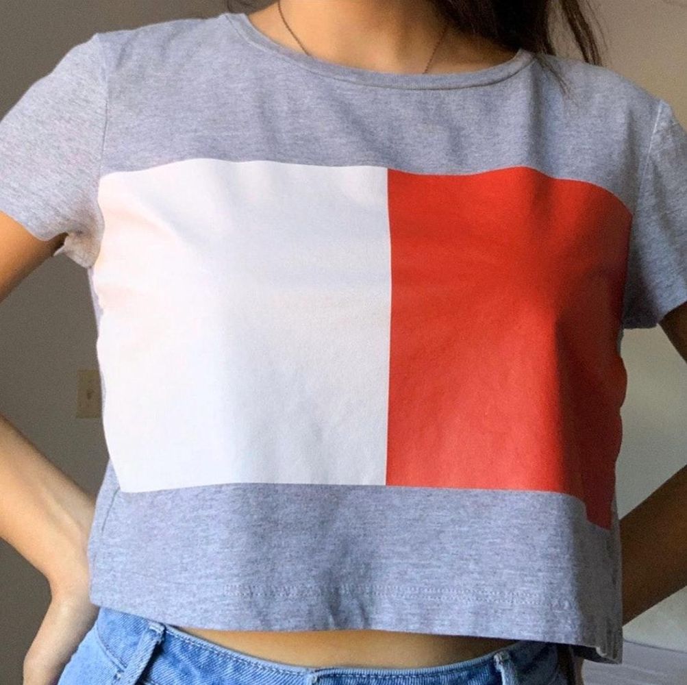 tommy hilfiger crop t shirt