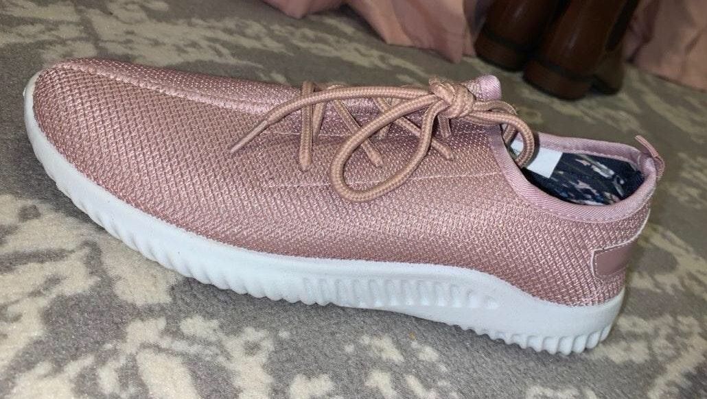 light pink tennis shoes