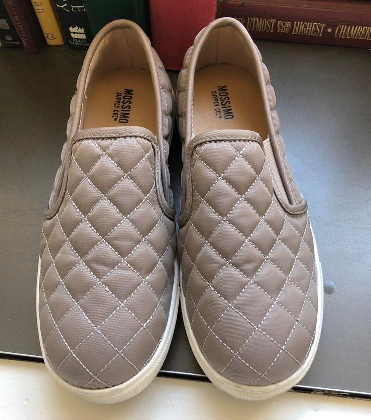 mossimo slip on shoes