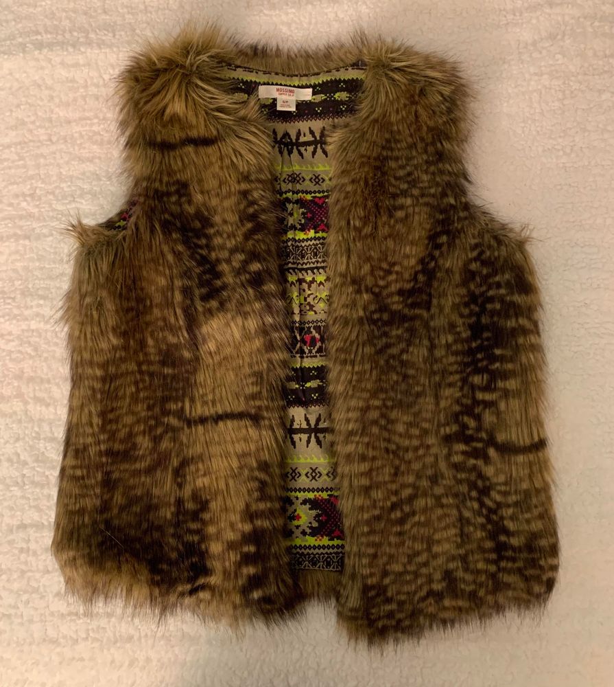 mossimo fur vest