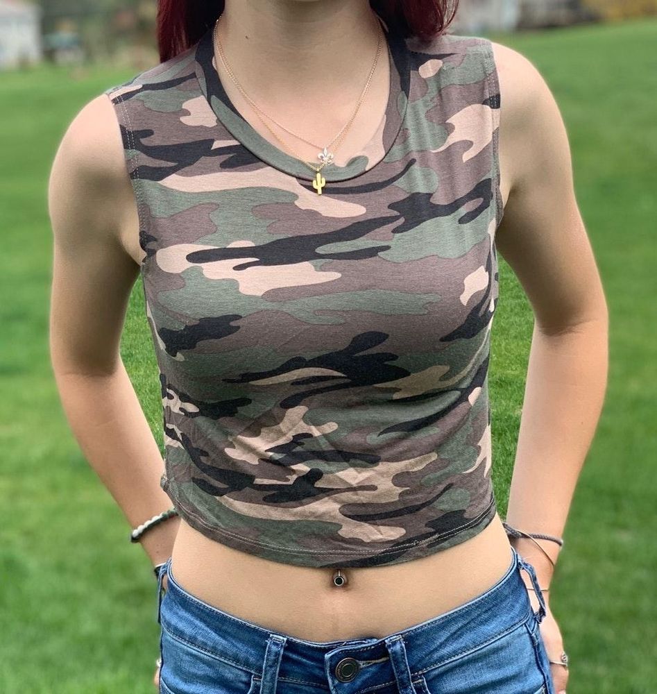 camo crop tank top