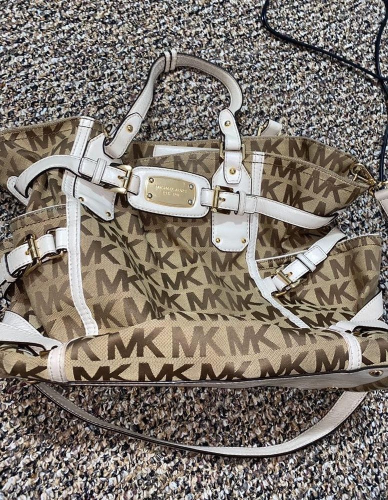 gently used michael kors purses