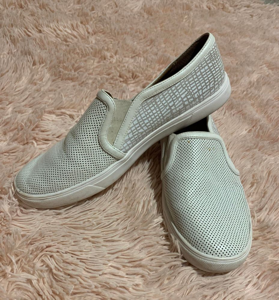 halogen slip on shoes