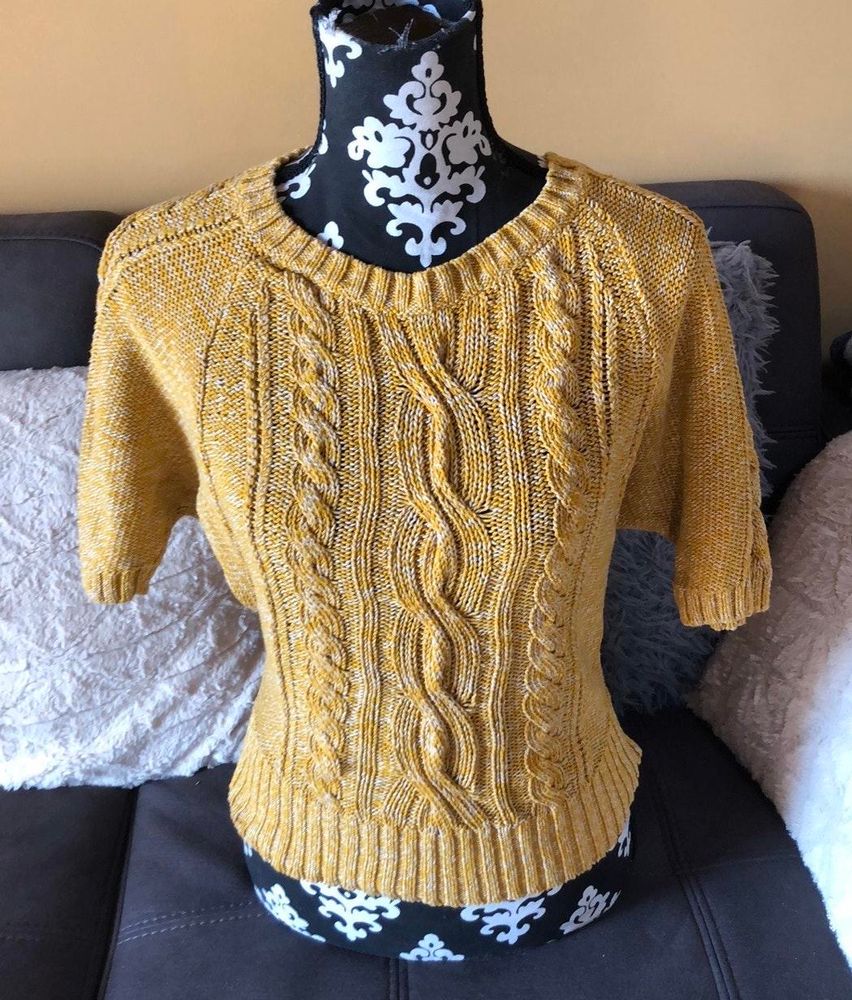 loft yellow top