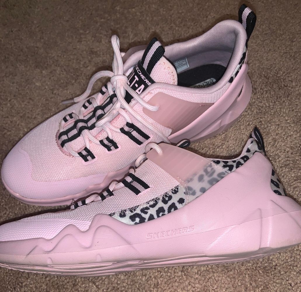 skechers pink leopard