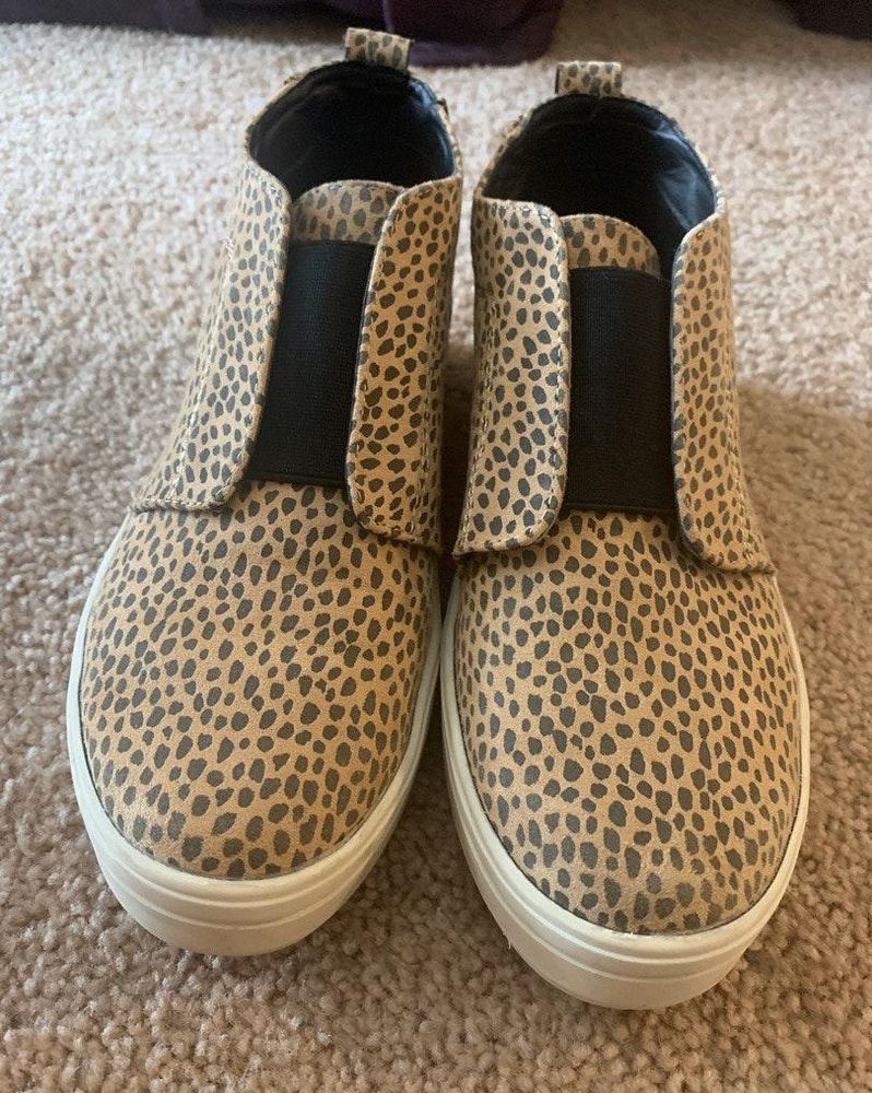 universal thread leopard sneakers