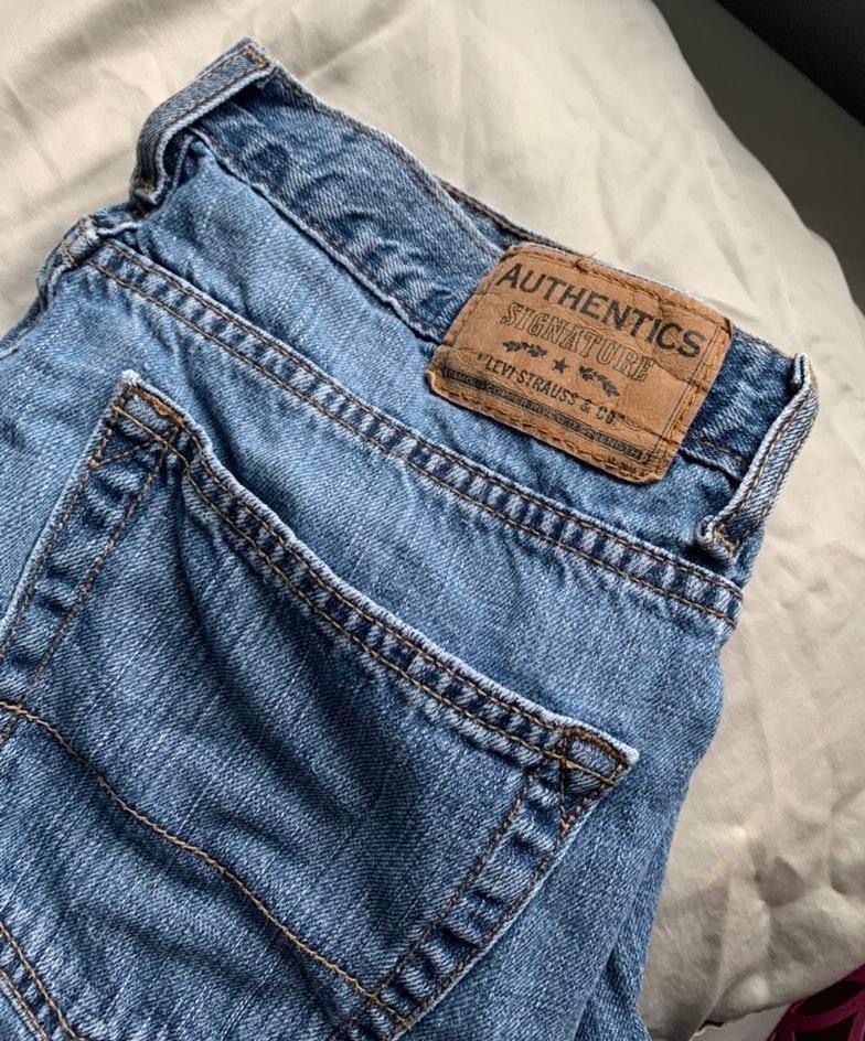 levi authentics signature jeans