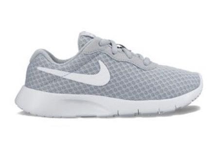 tanjun nike running shoes