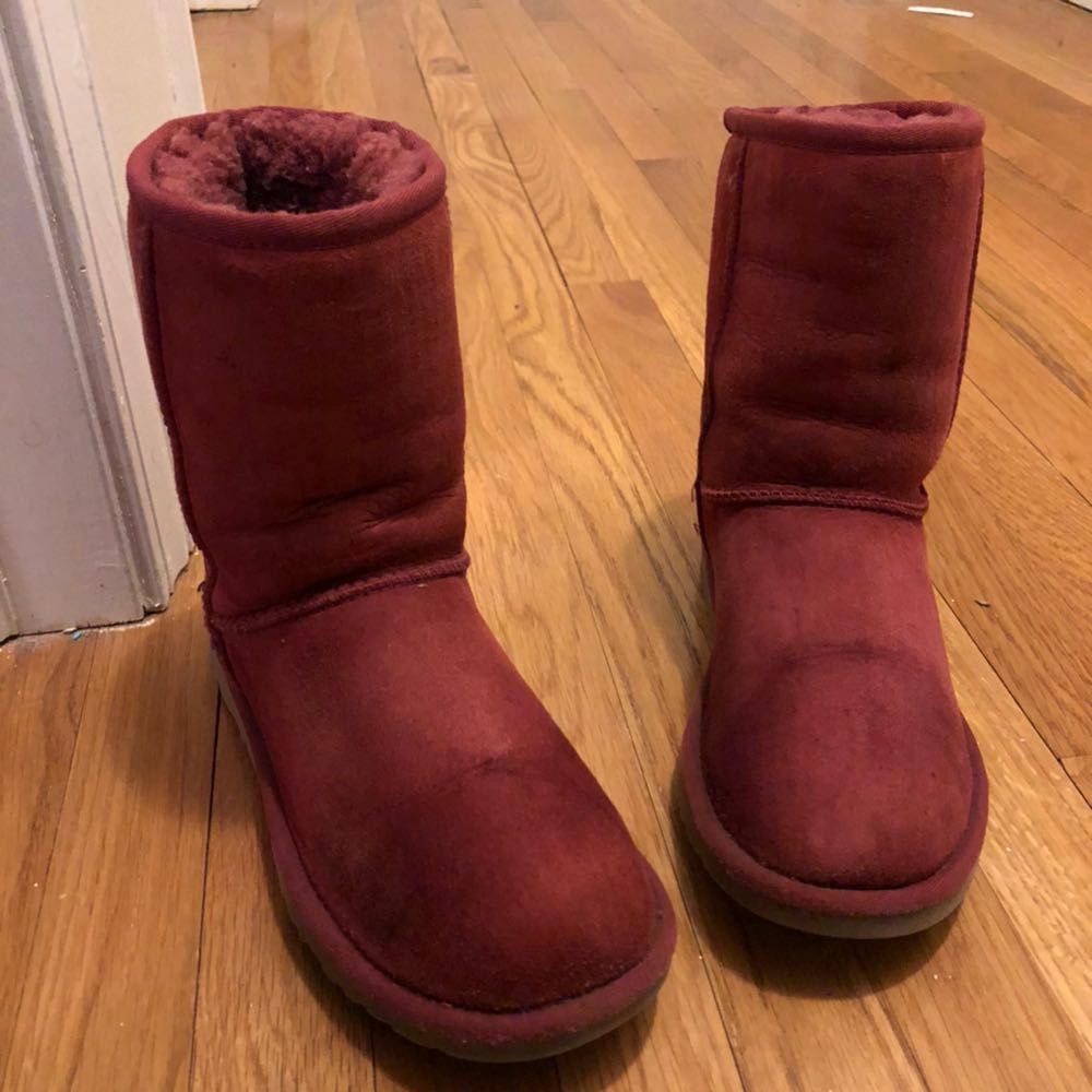 maroon ugg boots