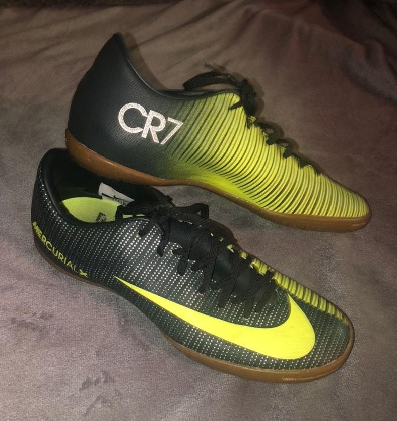 mercurial cr7 indoor