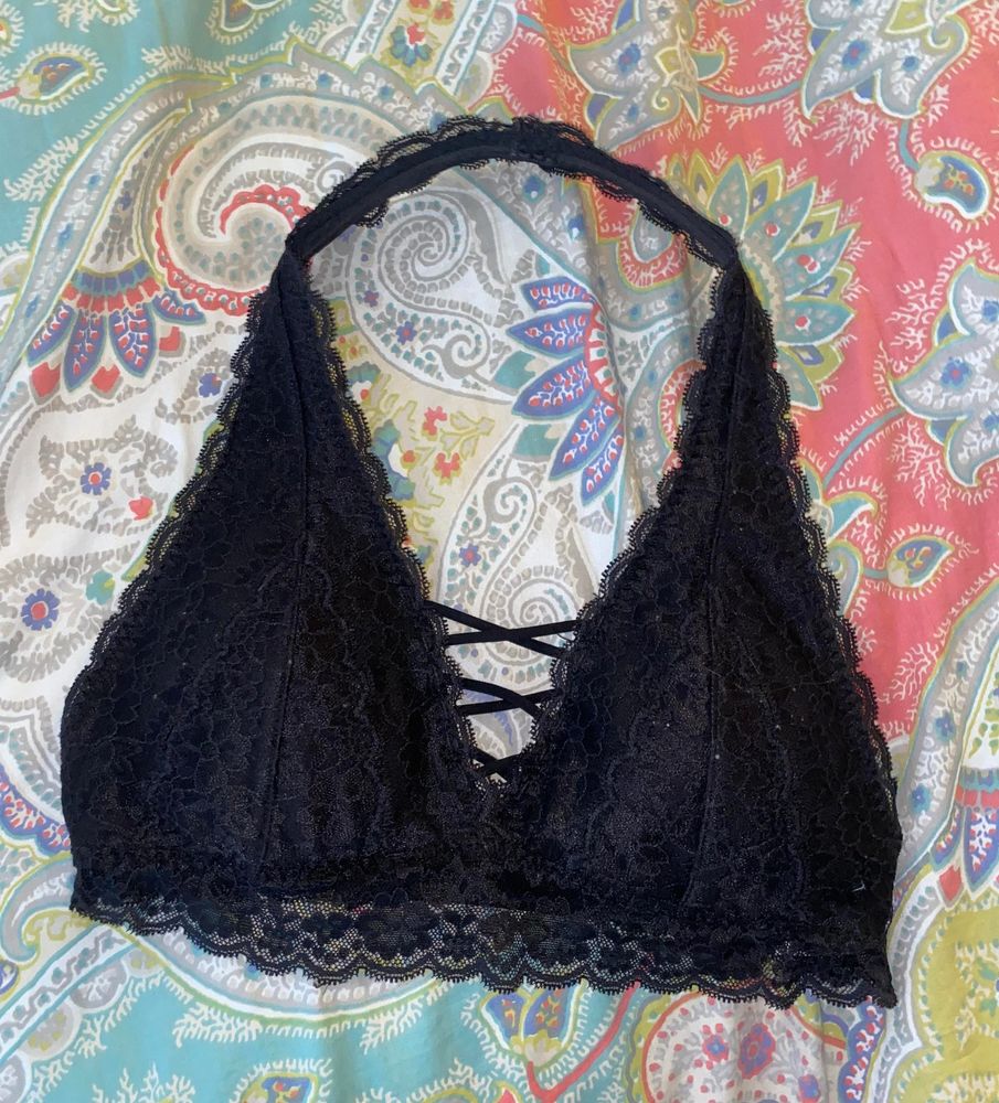 hollister halter neck bralette