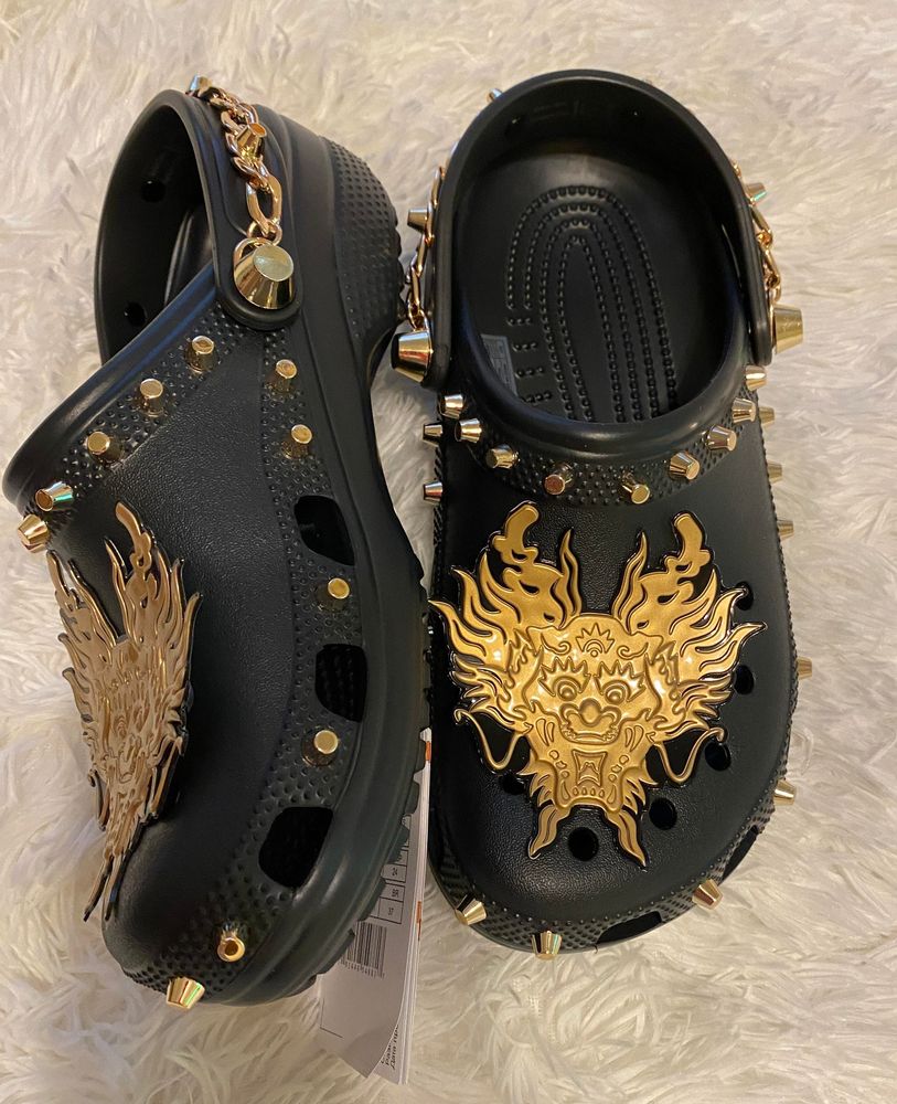 vivienne tam crocs