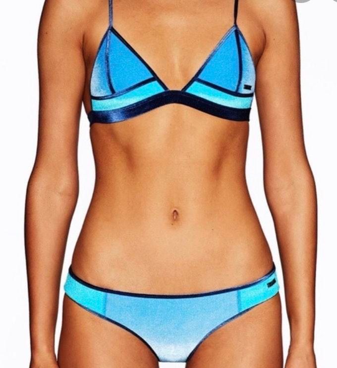 triangl velvet bikini