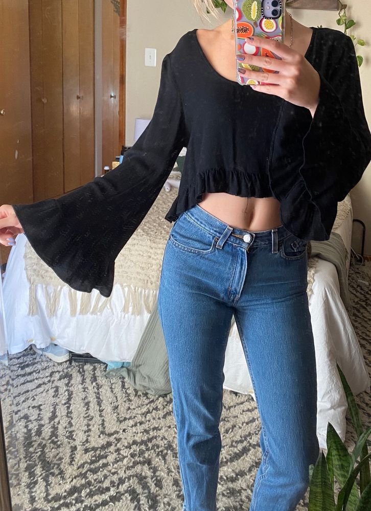 black flowy top
