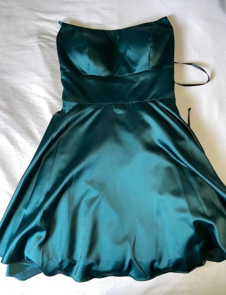 Windsor Sonya Satin Dress Curtsy