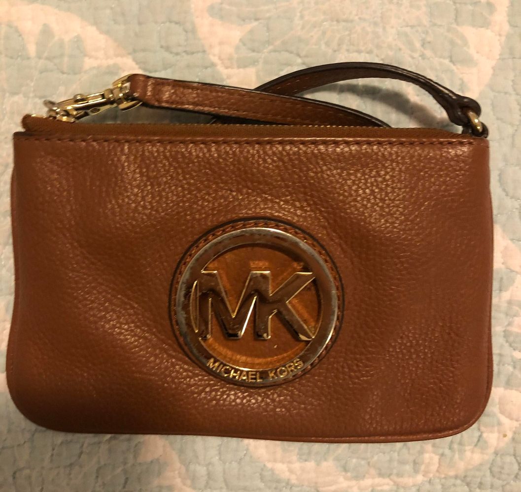 michael kors hand purse