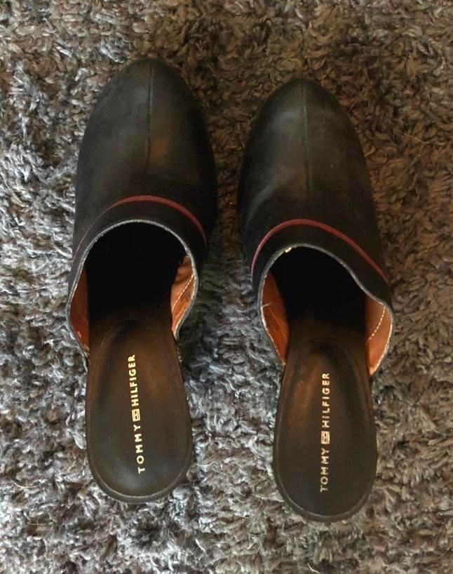 tommy hilfiger clogs