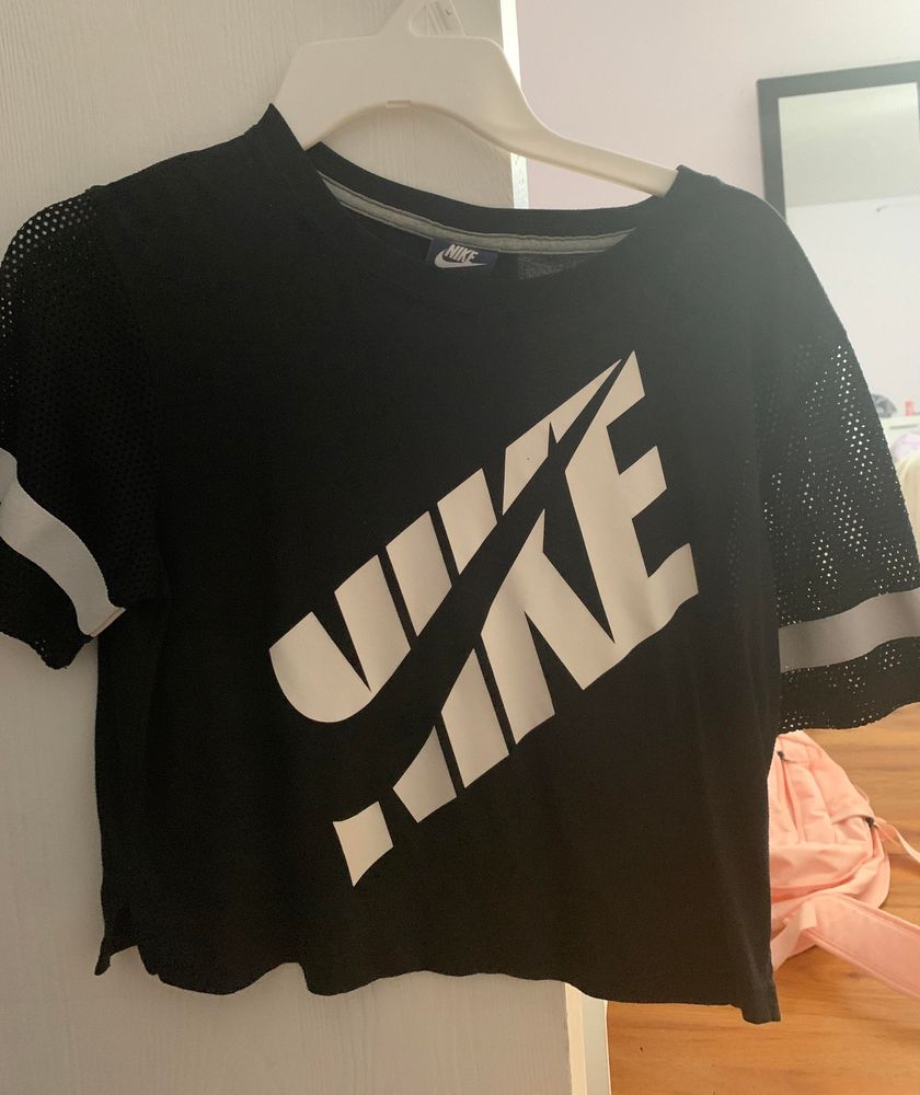 cute nike crop tops