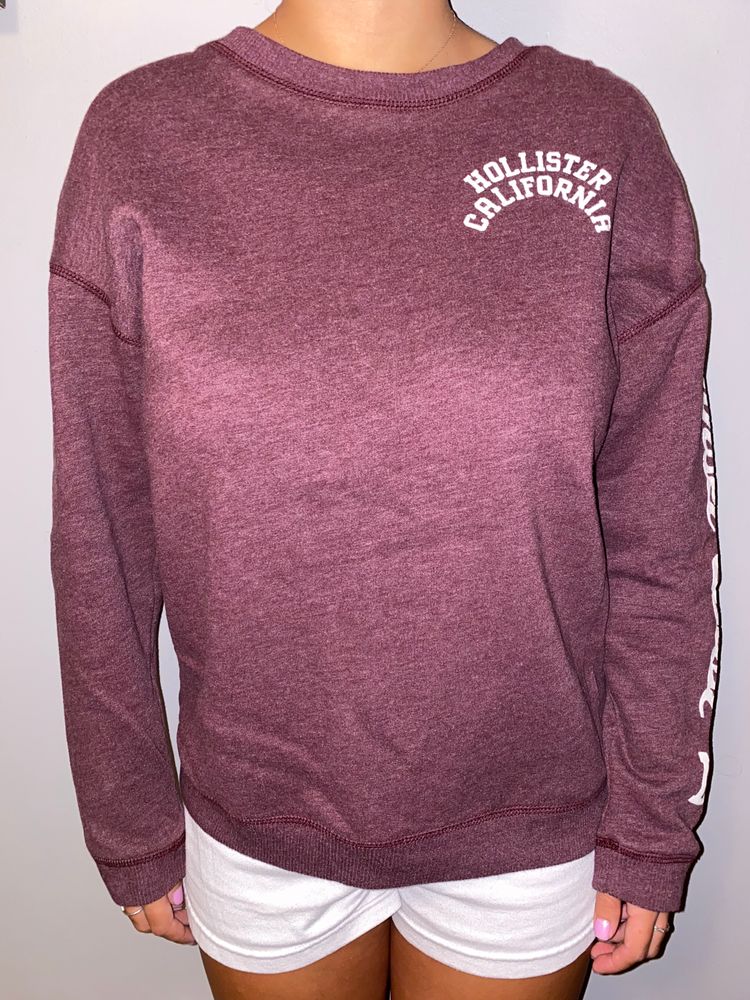 hollister maroon sweater