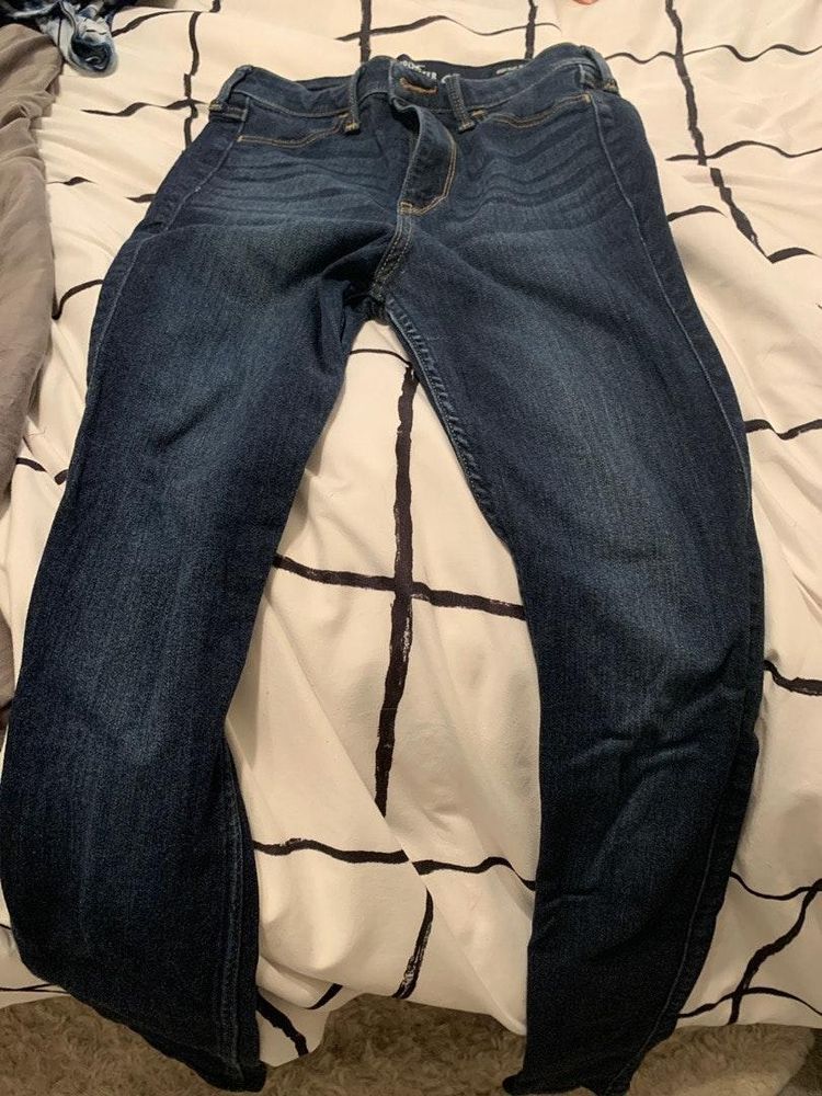 hollister jeans size 3