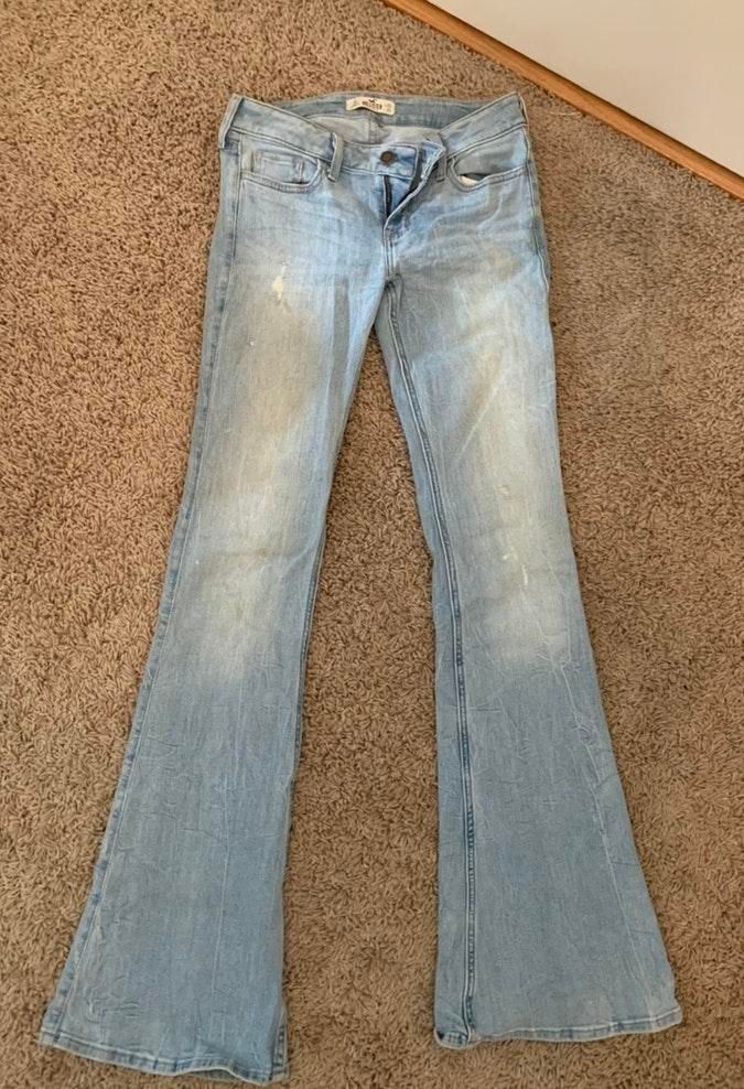 hollister bell bottom jeans